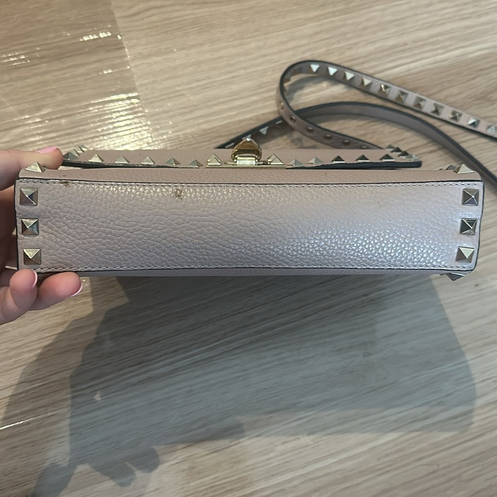 Valentino Rockstud Medium Shoulder Bag - Picture 2 of 5